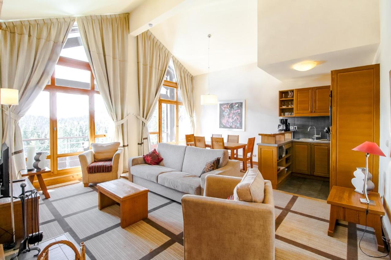 Private penthouse 2-bed Apartment, ski in and out in 5* Flaine Residence - B&B Flaine