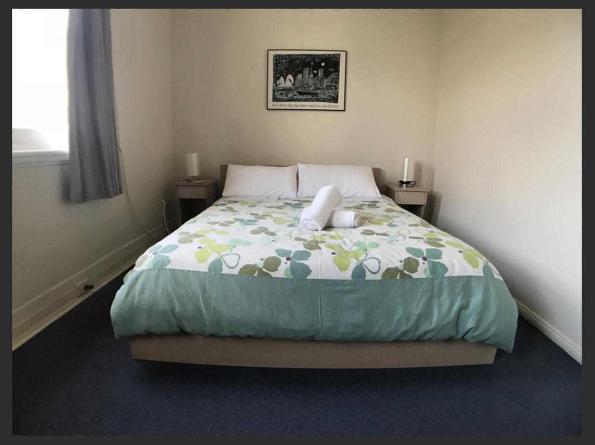 B&B Melbourne - Malvern Backpackers - Bed and Breakfast Melbourne