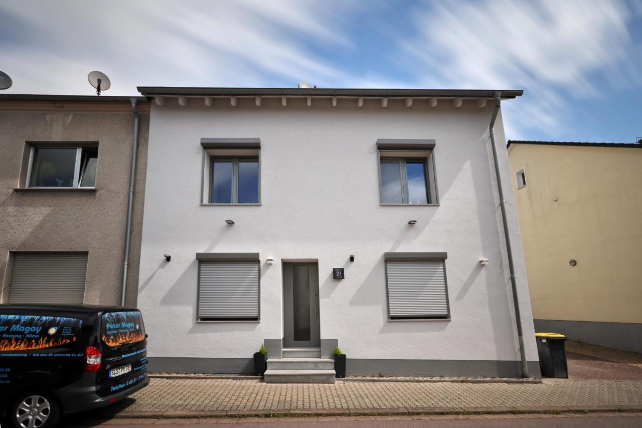 Modern und Neu, TOP Ausstattung mit Kaffeevollautomat, 2x Netflix-TV, Lüftungsanlage, Geschirrspüler - B&B