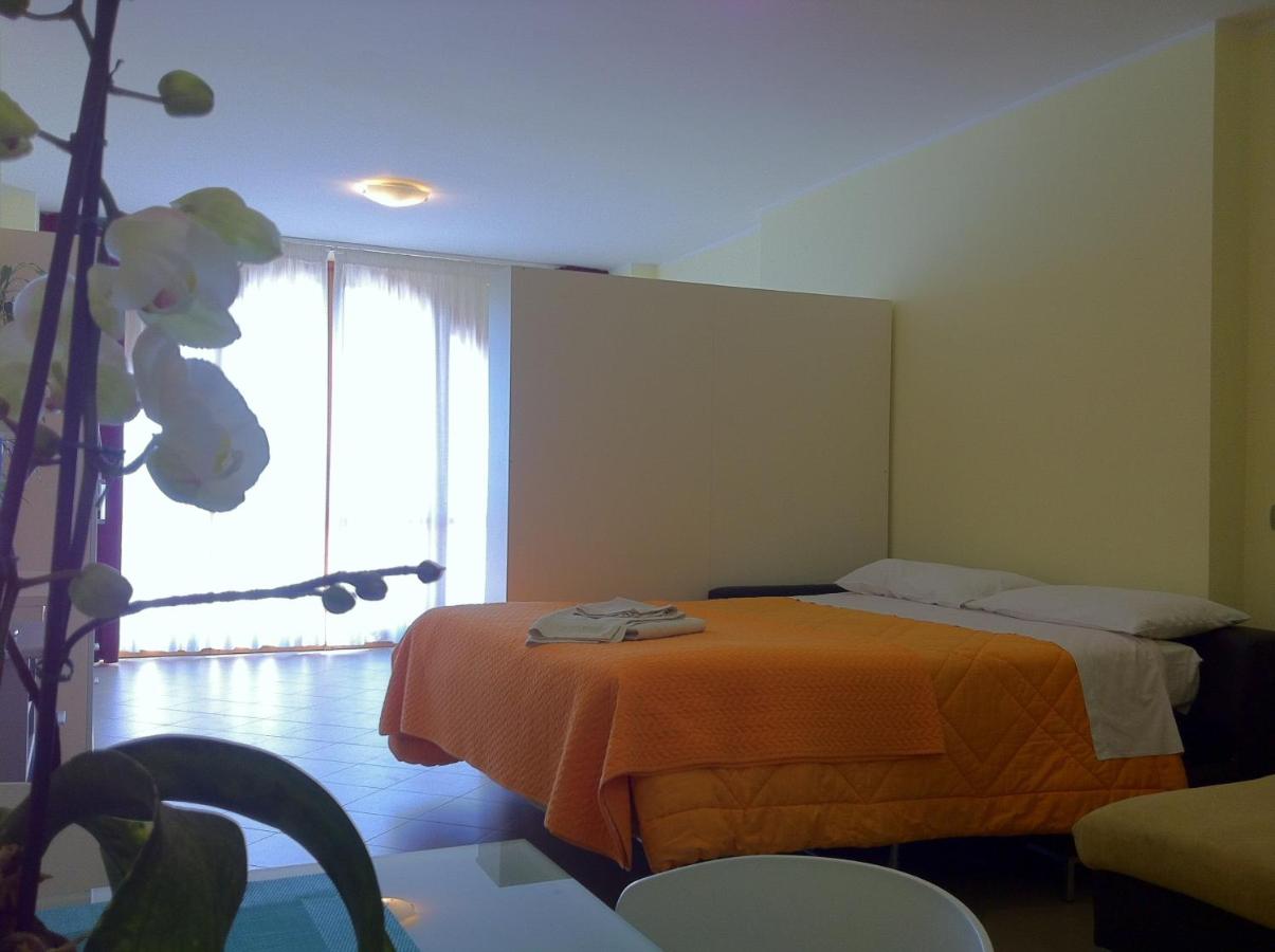 Studio with Sea View