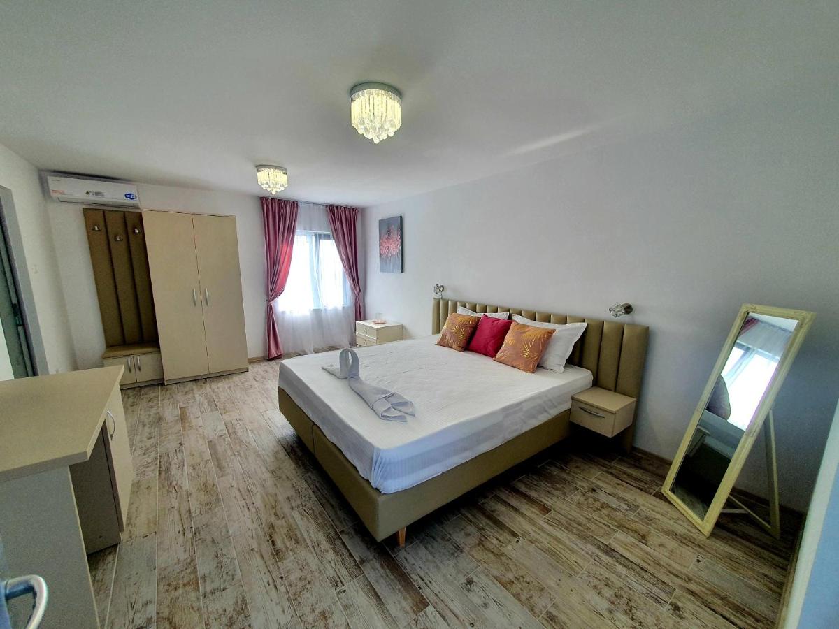 Pensiunea Valurile Mării Negre - Chambres d’hôtes
