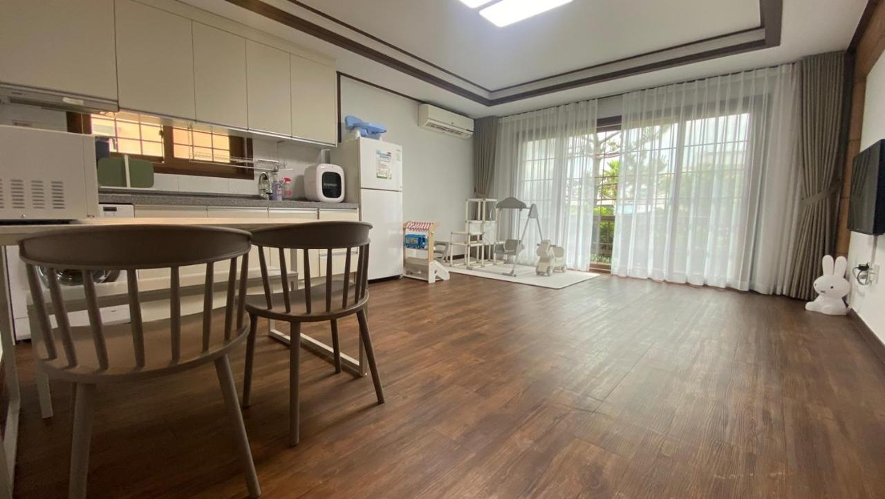 Deluxe One-Bedroom House