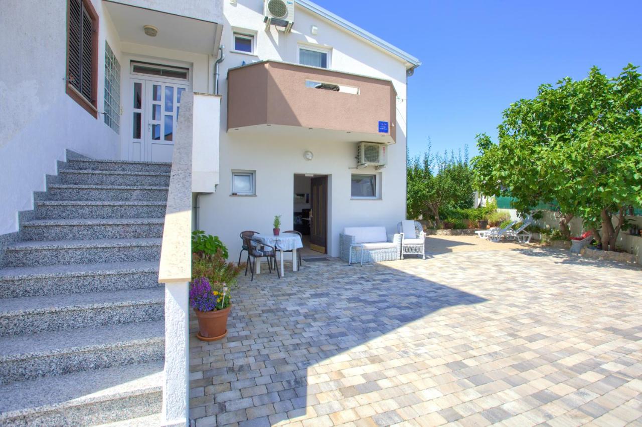 Apartment Nena - B&B
