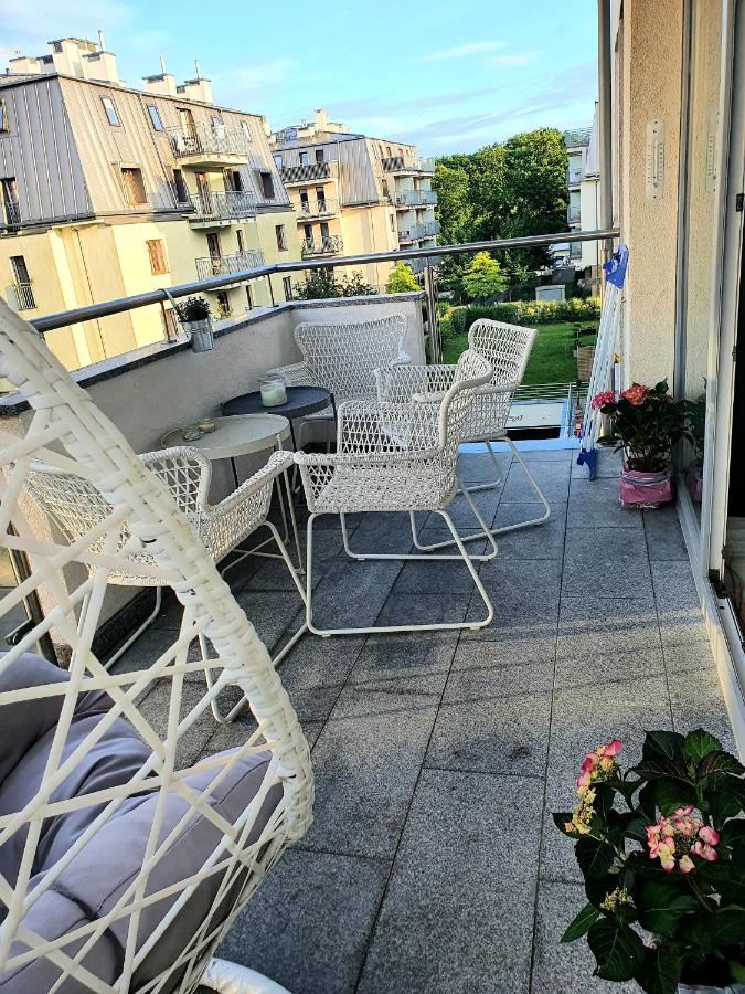 Stella Baltic big terrace 3 Zimmer frei parking - Chambres d'hôtes Świnoujście