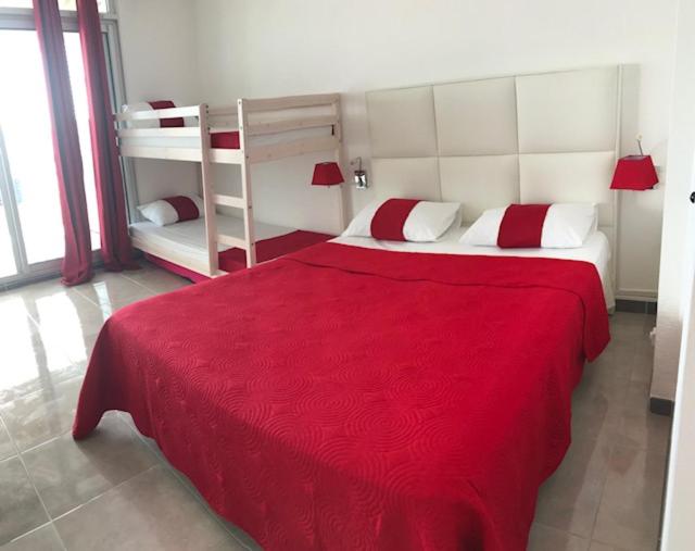 La Marinotel - Bed and Breakfast