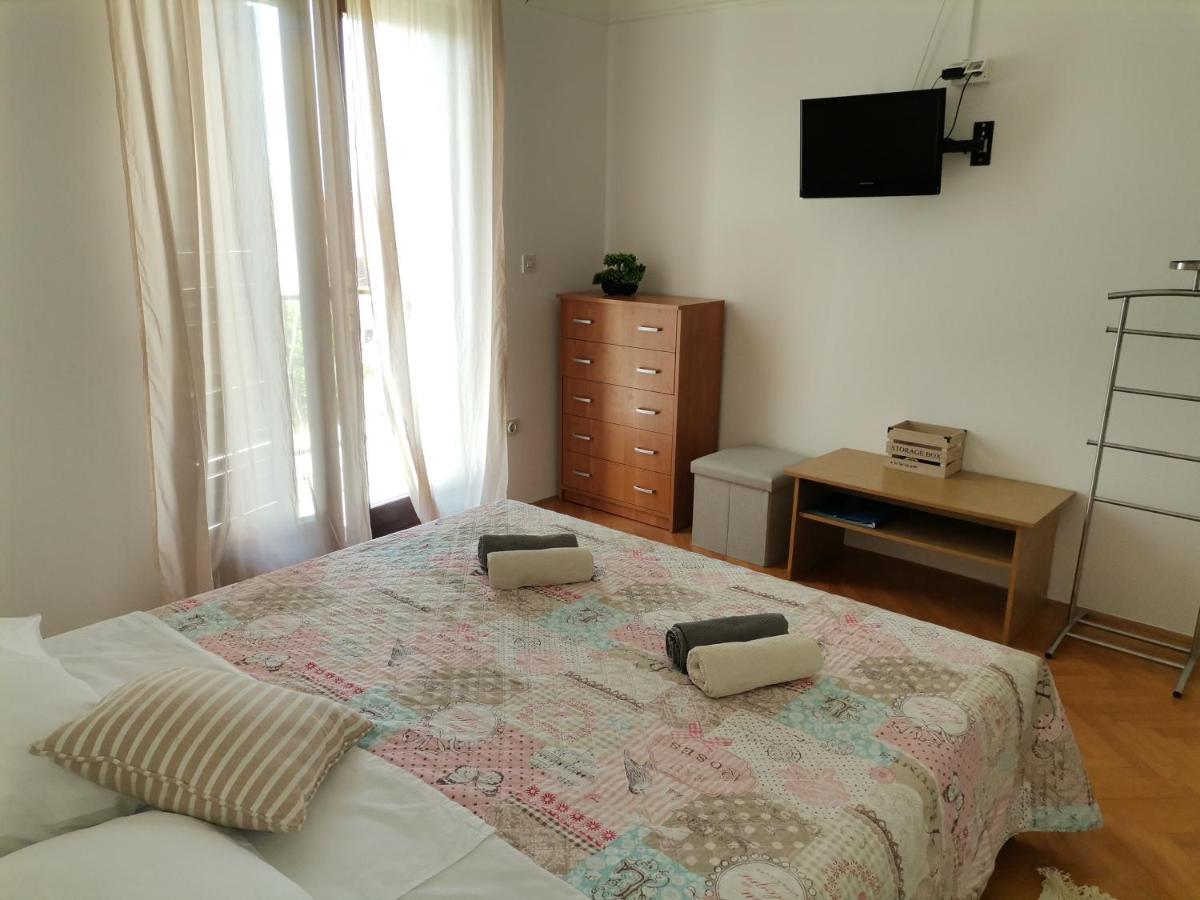 Appartement met 1 Slaapkamer en een Balkon