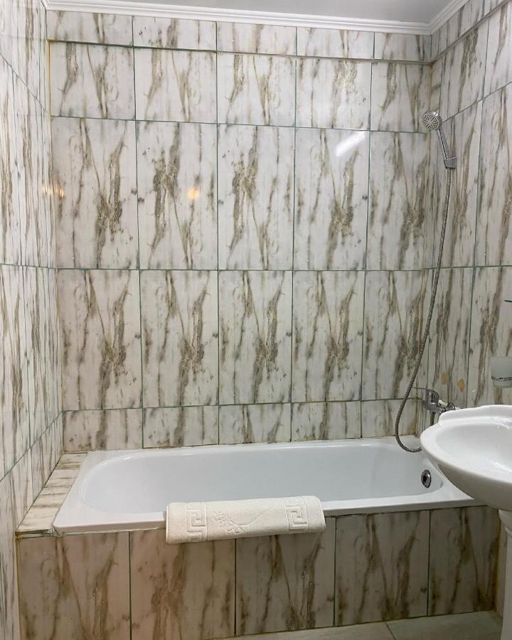Pensiunea Laguna Balteni - B&B