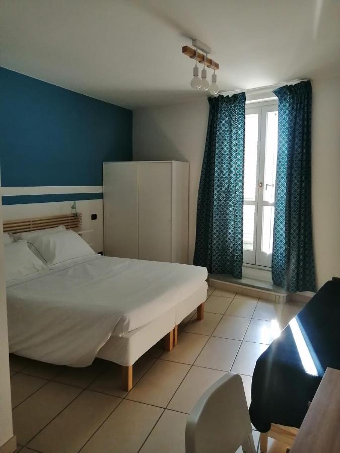 Classic Dreibettzimmer