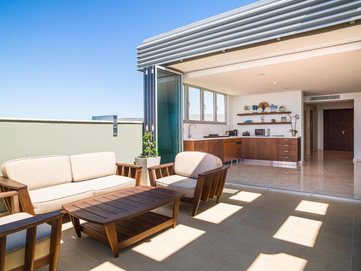 Two Bedroom Luxury Apartment 1E