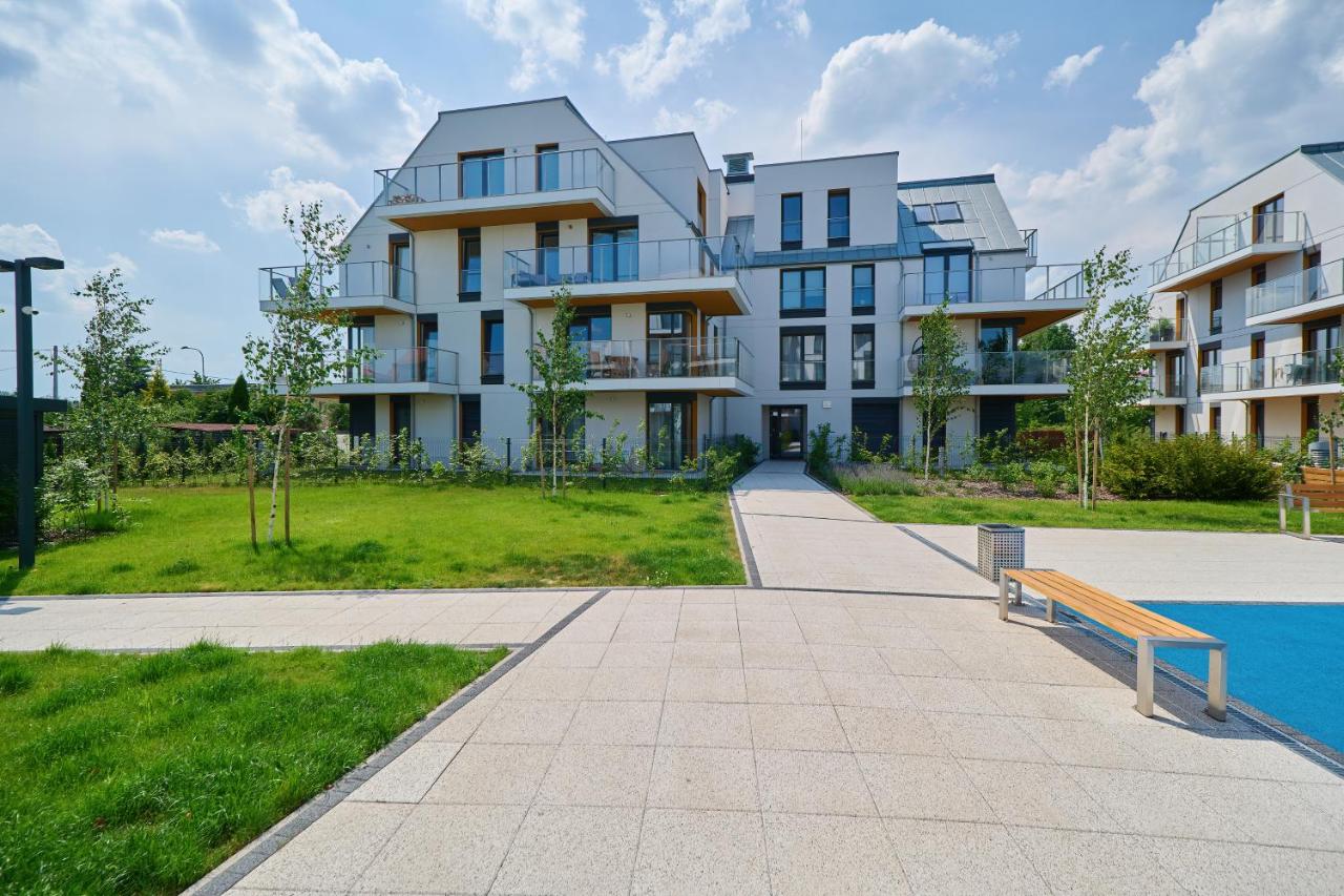 Villa Nova Lux Apartment Wrocław Kowale by Noclegi Renters - Bed and Breakfast