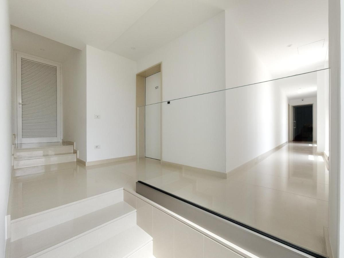 Studio Lit King-Size avec Canapé-Lit