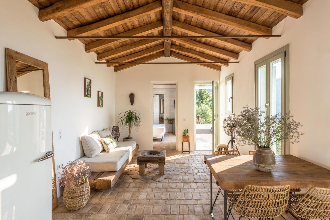 Rizes Sea View - Bed and Breakfast Nisaki