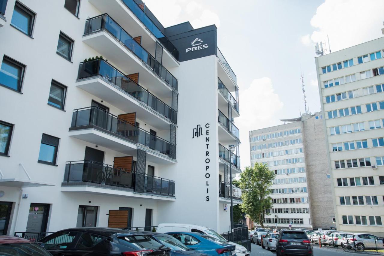 HomeStay 2 Apartment with Parking - B&B