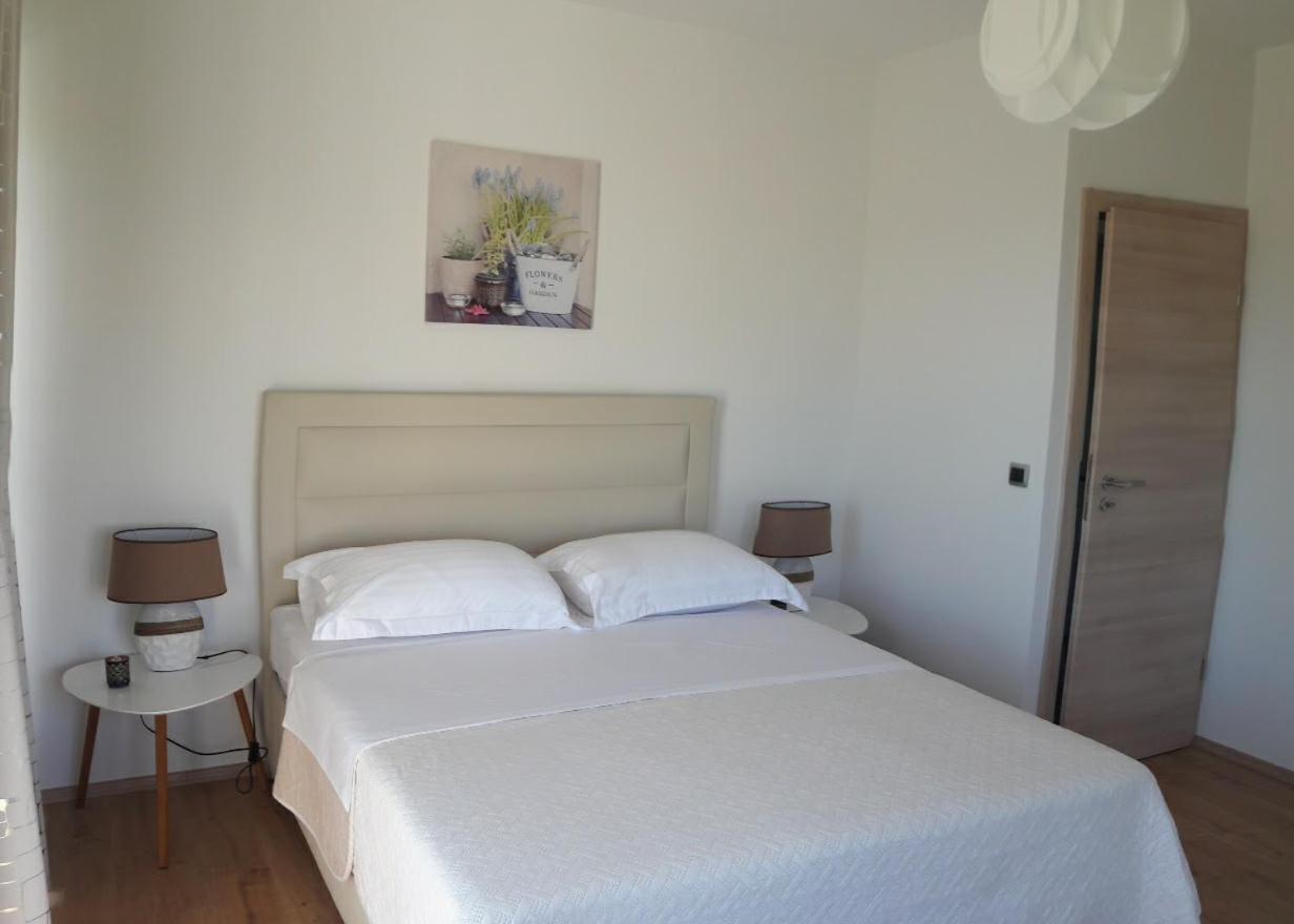 Appartamento con 2 Camere da Letto