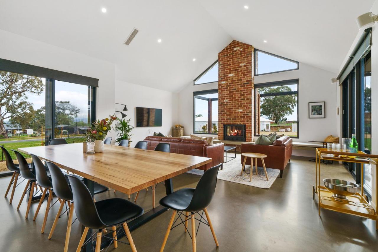 Wild Wombat - B&B Mansfield