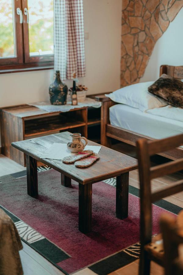 One-Bedroom Apartment (2 Adults + 2 Children)