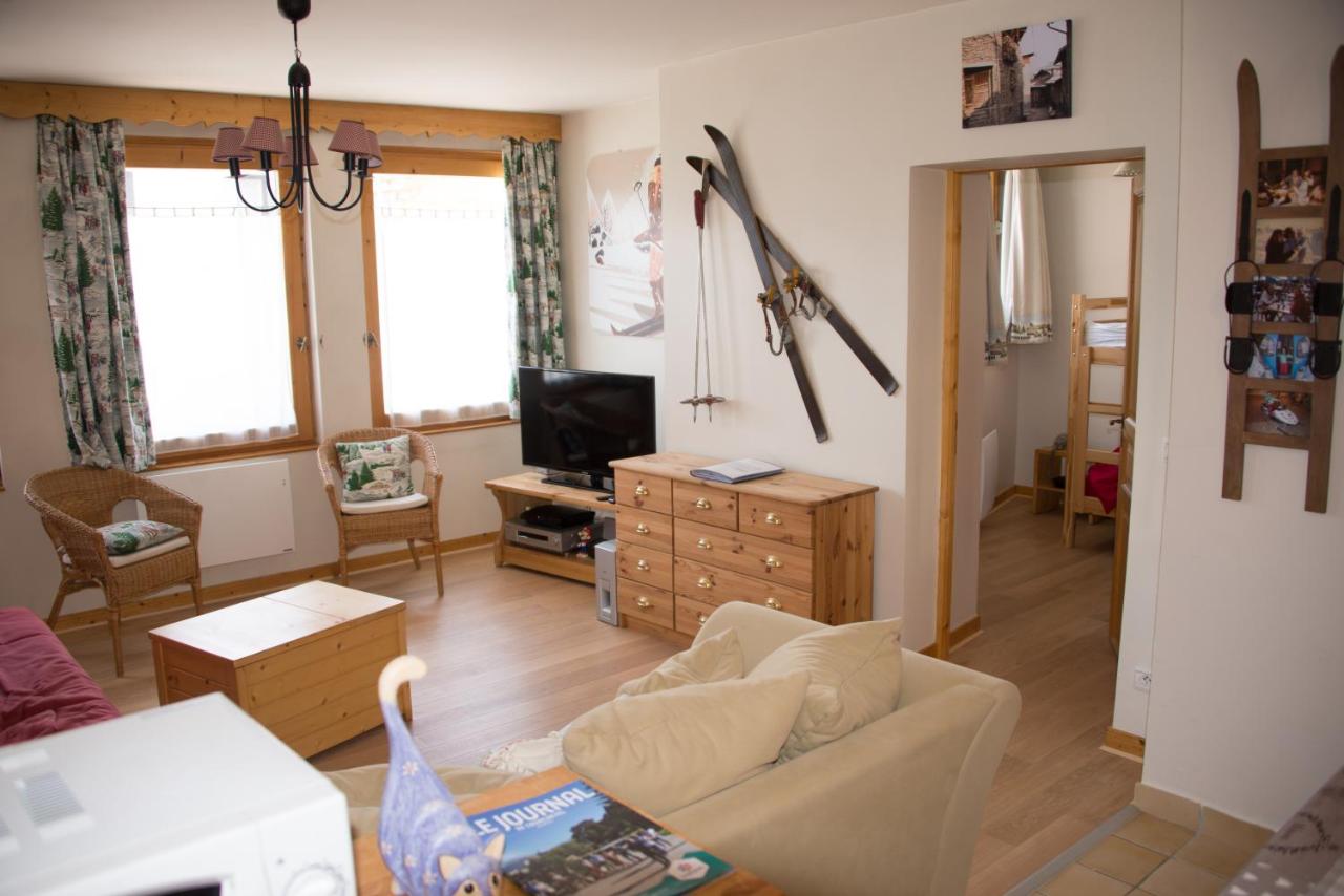 Courchevel 1550 – VERITABLE SKI AUX PIEDS – APPARTEMENT LES TOVETS T2 – 47m2 – 4P - B&B