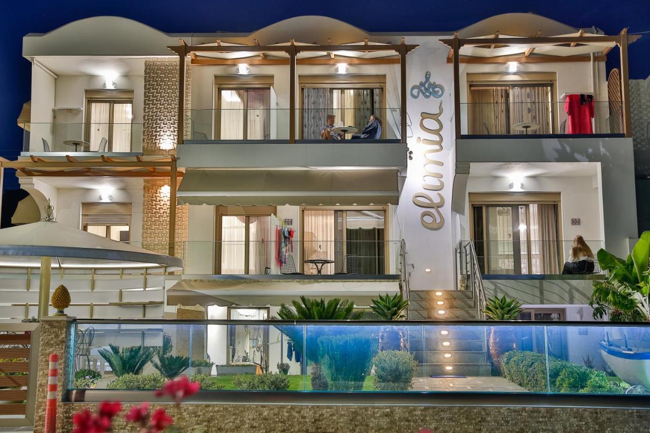 Elimia Suites & Studios - Bed and Breakfast