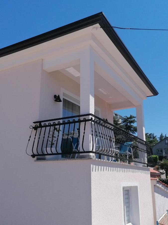 APARTMAN BORGO MARINA - by the sea - B&B