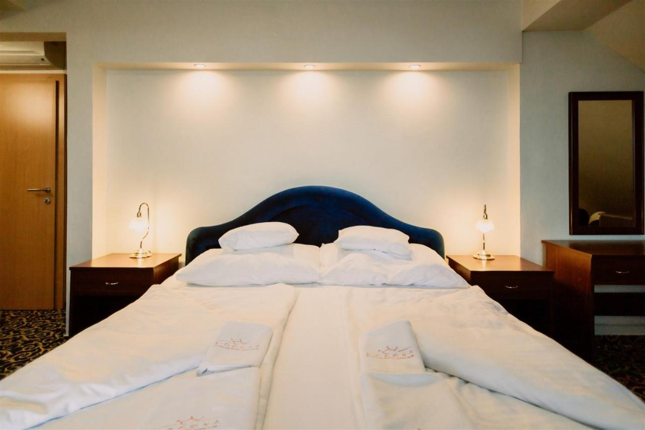 Deluxe Double or Twin Room with City View