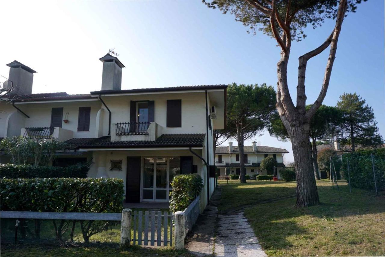 Holiday home Porto Santa Margherita 40290 - B&B