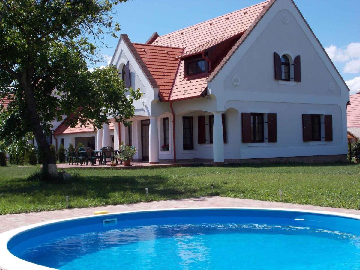 Holiday home Nagyvazsony/Balaton 20231 - B&B