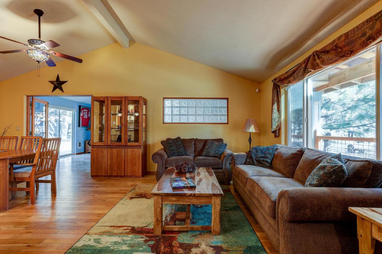 Larkspur Trail home - B&B Bend