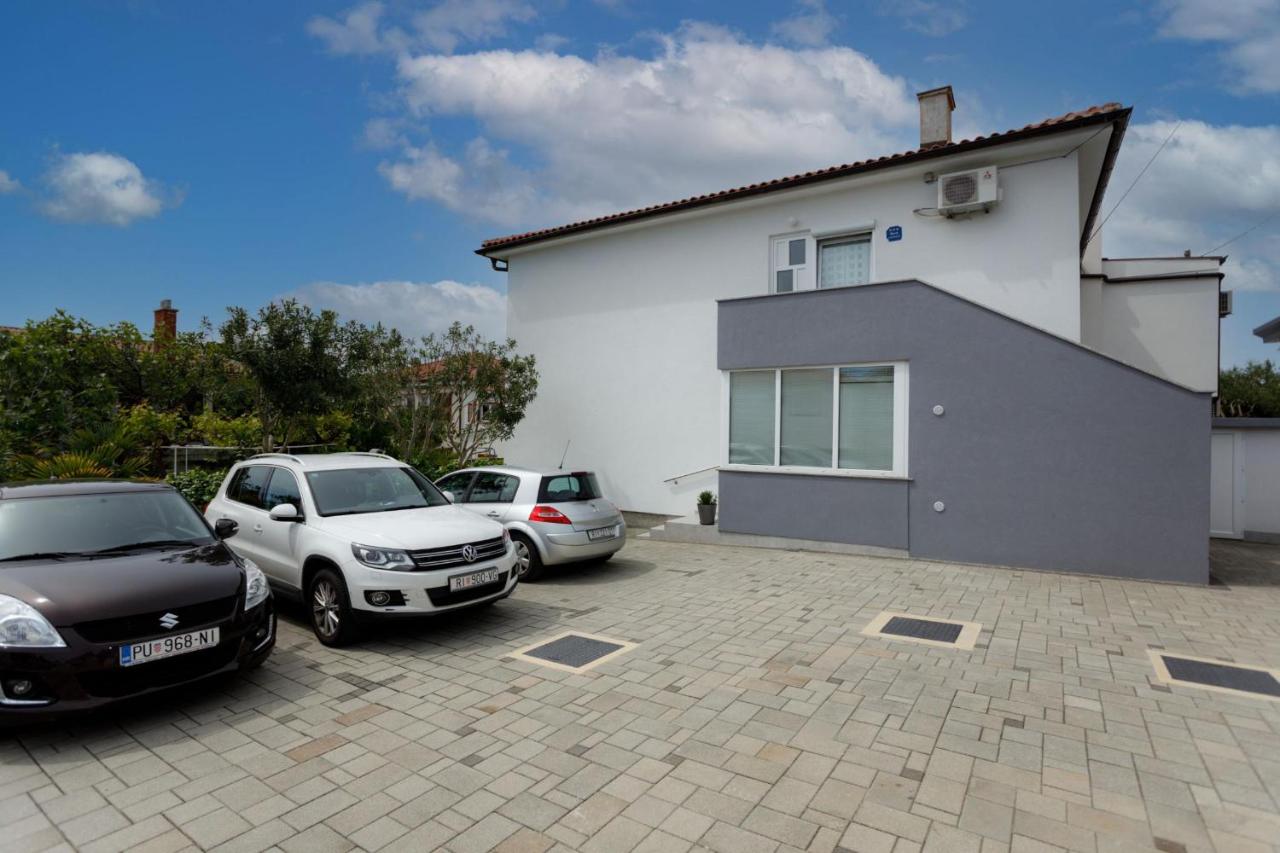Apartman Laura - B&B