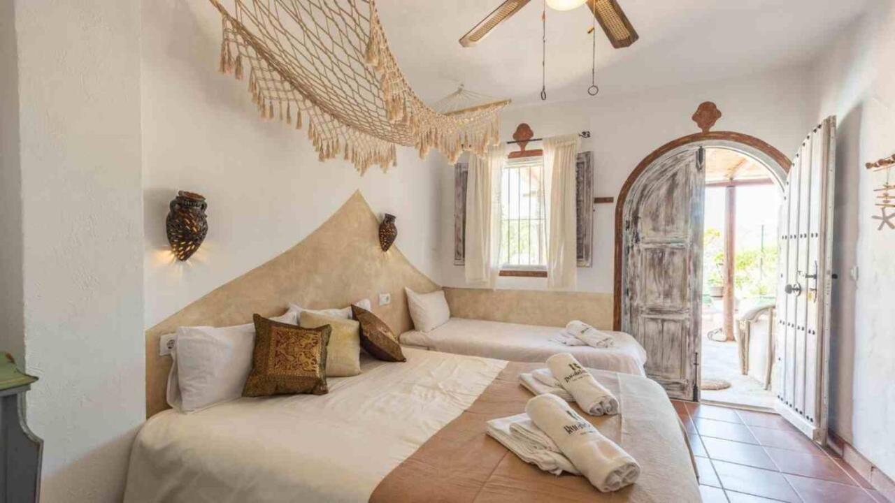 Villa Malaga con Jacuzzi Piscina vallada Barbacoa By AndaraHolidays - Ferienwohnung Sayalonga