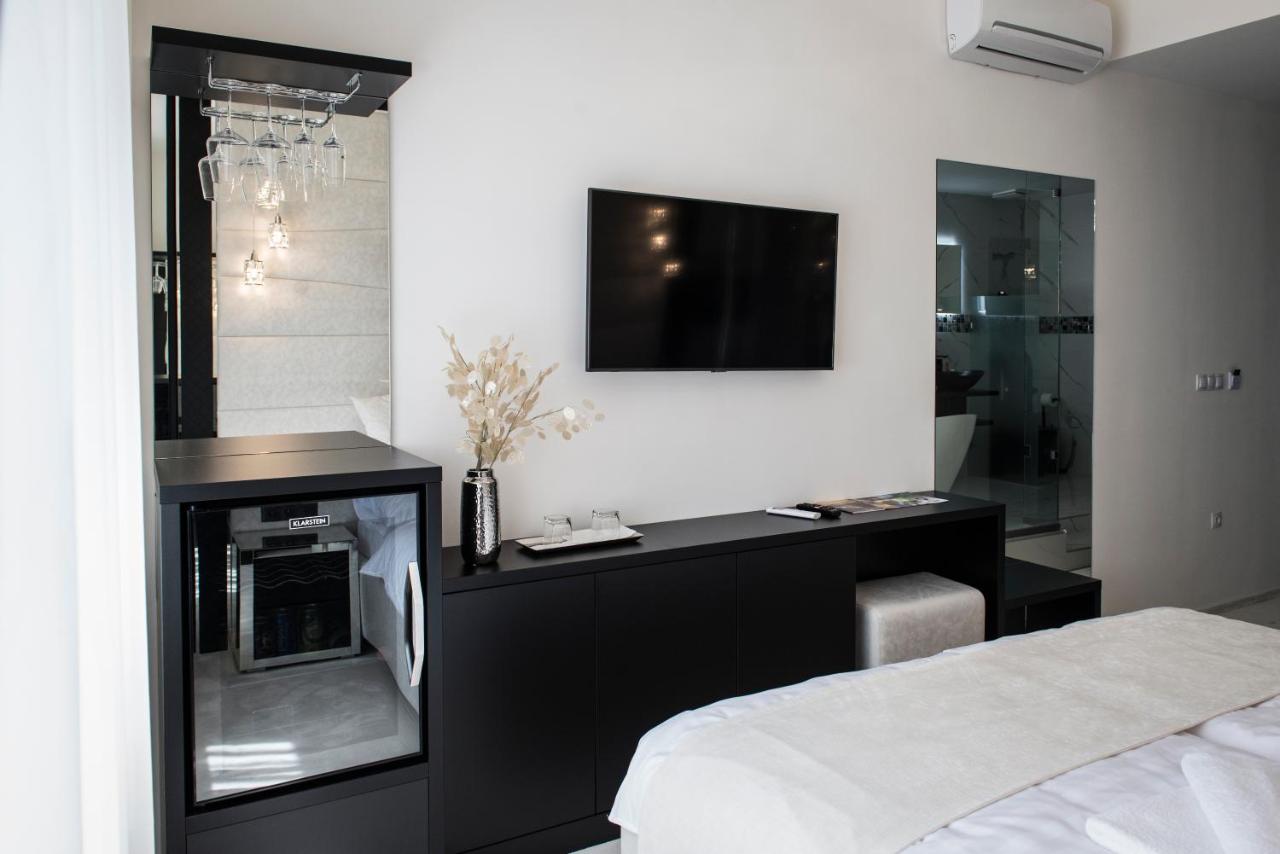 Deluxe Double Room with Bath