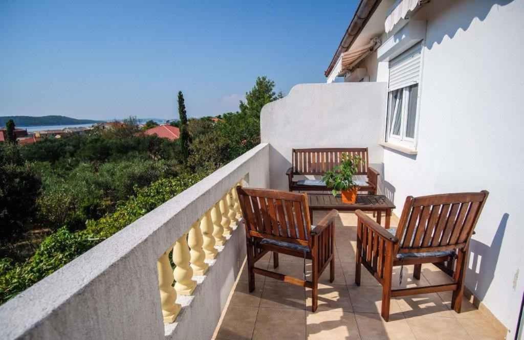 Apartment Barbat, Rab 2 - B&B