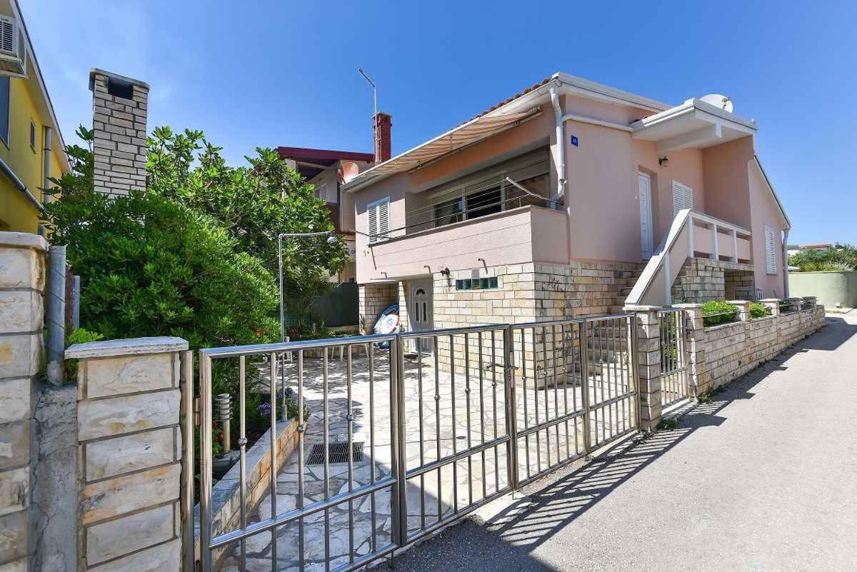 Apartment in Vir - Insel Vir 7483 - B&B Vir