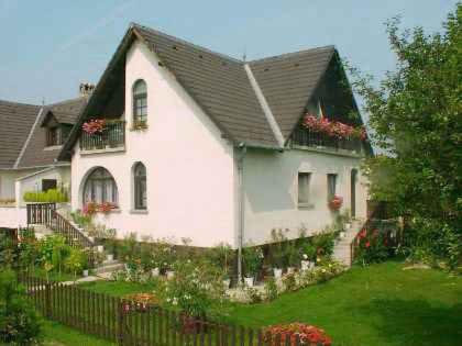 Apartment Orvenyes 1 - Ferienwohnung