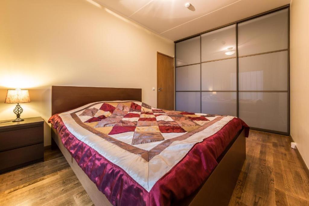 Apartamento con balcón