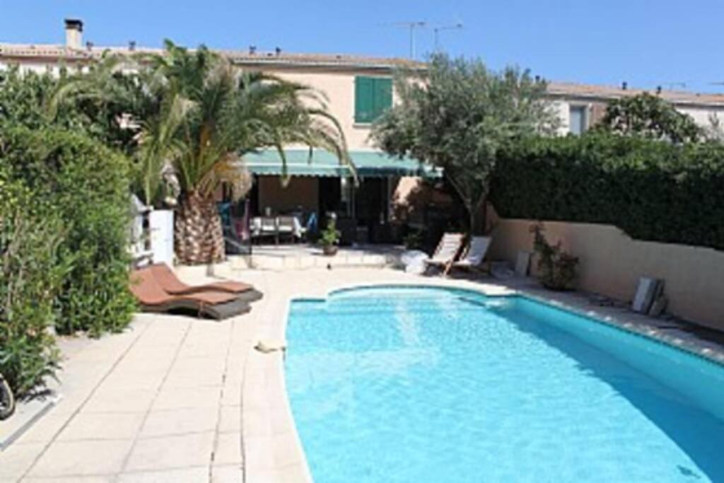 B&B Marseillan - Holiday Home With Pool In Marseillan - Bed and Breakfast Marseillan