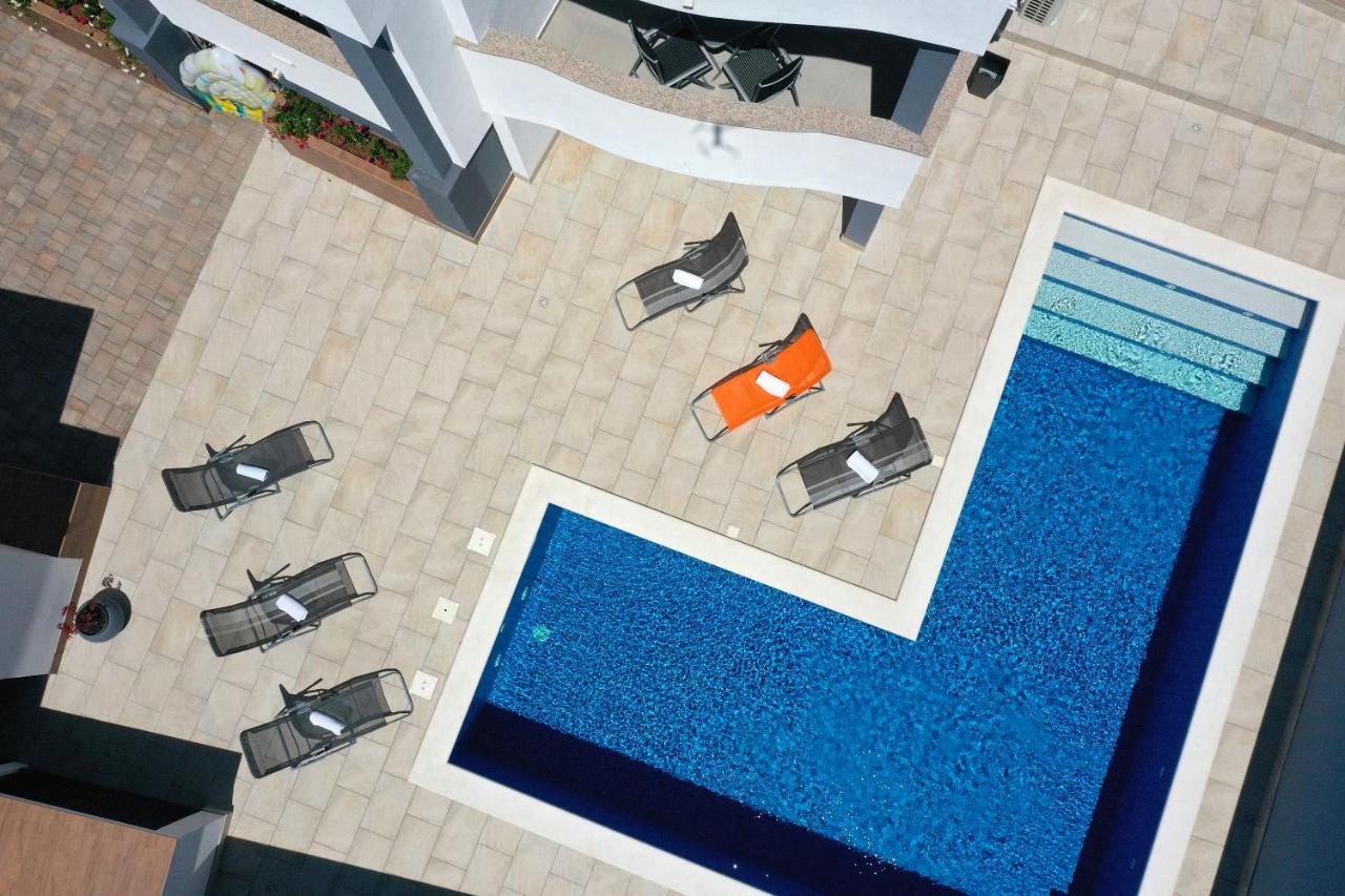 Villa Mariella - B&B Novalja