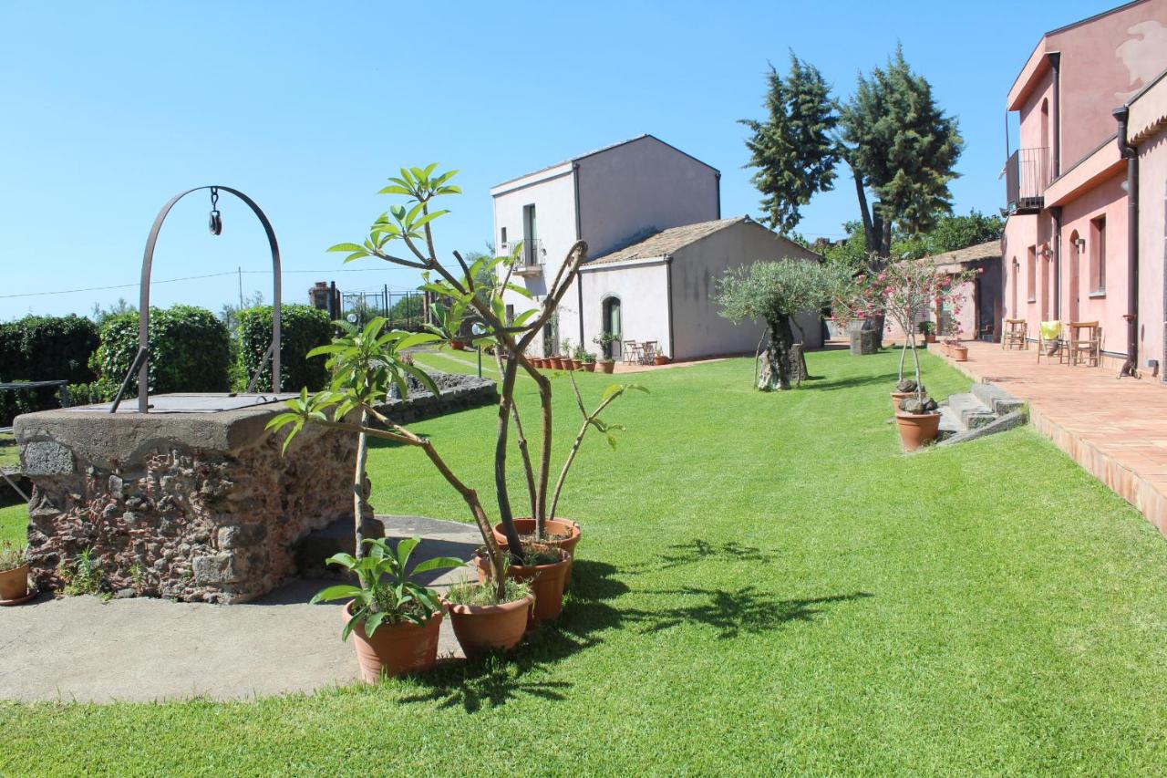 B&B Fiumefreddo di Sicilia - Il Giardino degli Ovali - Bed and Breakfast Fiumefreddo di Sicilia