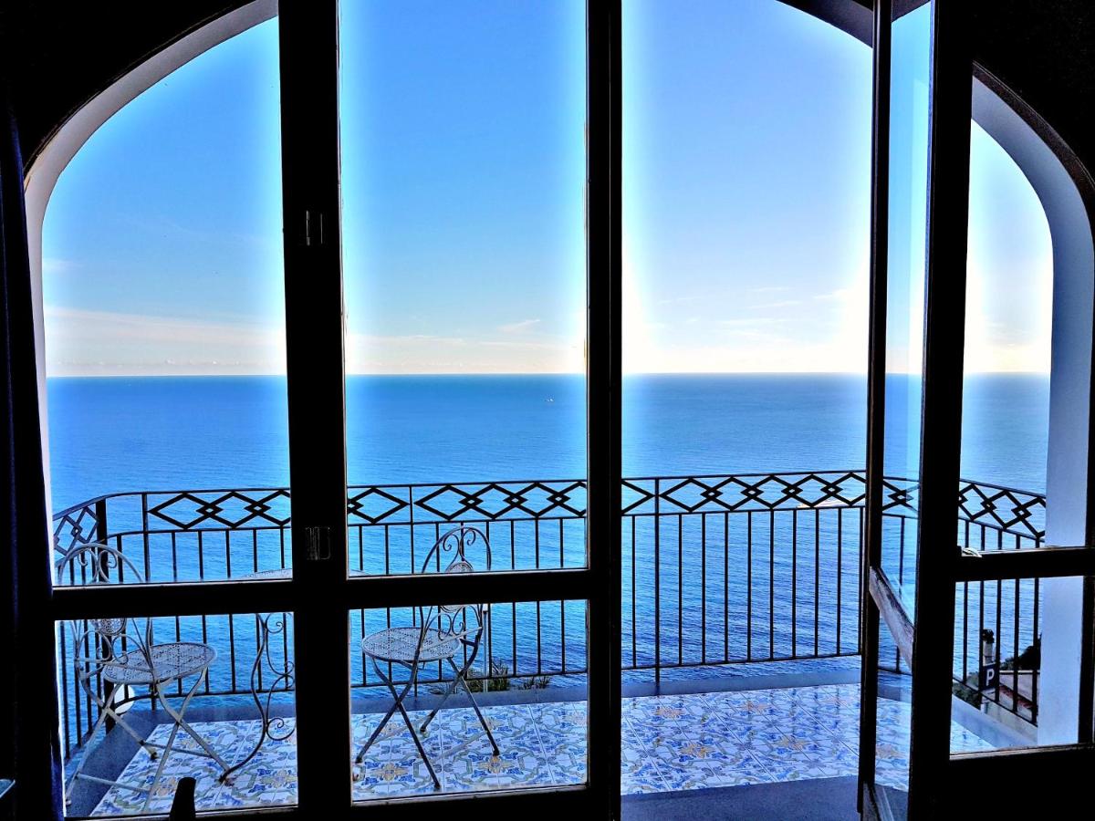 casa vacanza "positano" a Furore - B&B