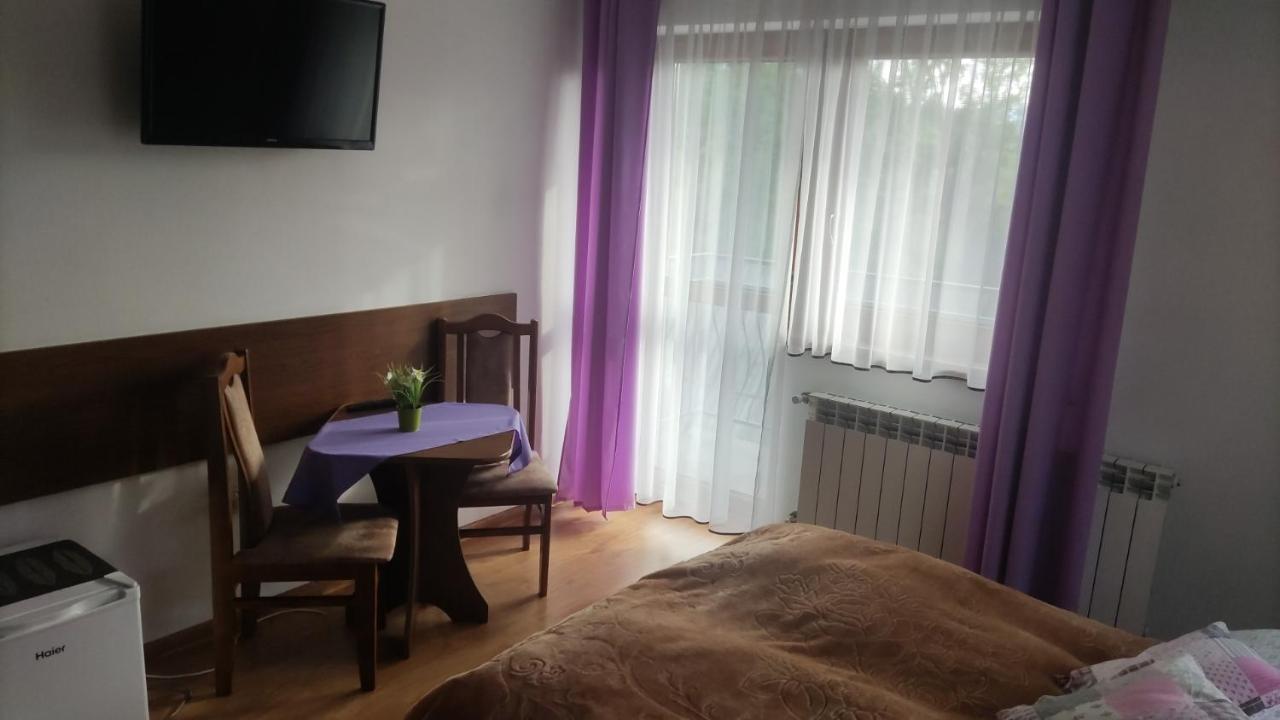 Ampia Camera Matrimoniale/Doppia con Letti Singoli