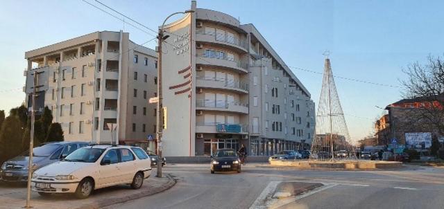 sladjawing2 - B&B