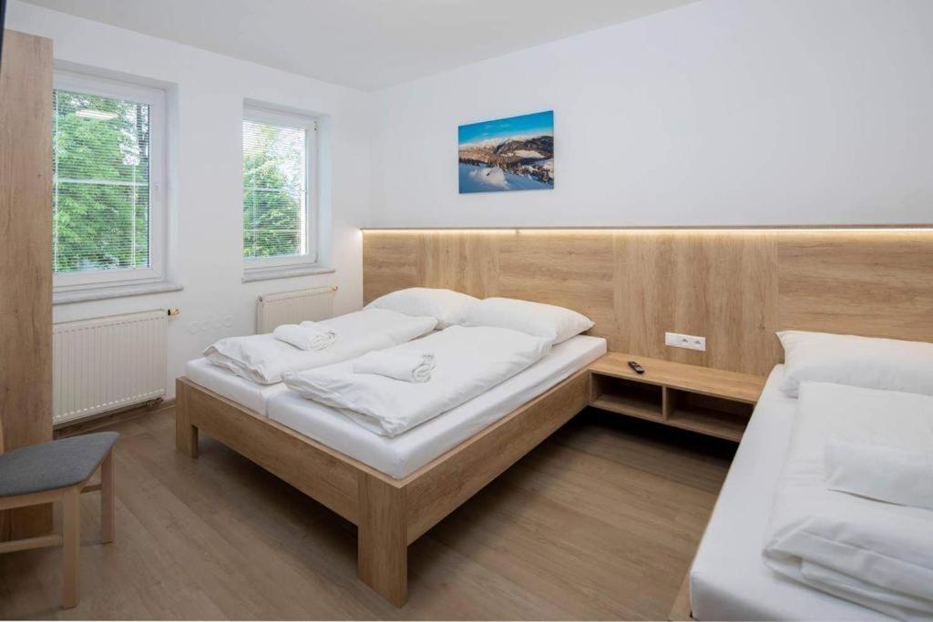 Chambre Double avec Lit d'Appoint