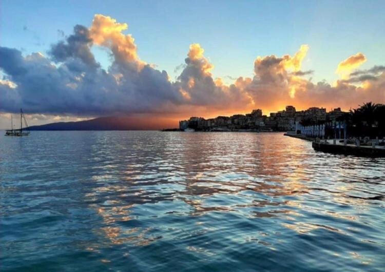 Alex Apartment - Ferienwohnung Saranda