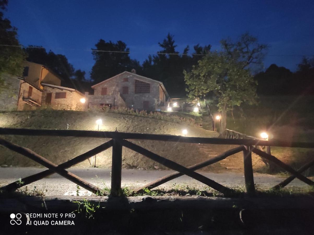 Tramonto Casa Barga Toscana ristrutturata 2021 - Chambres d’hôtes Barga