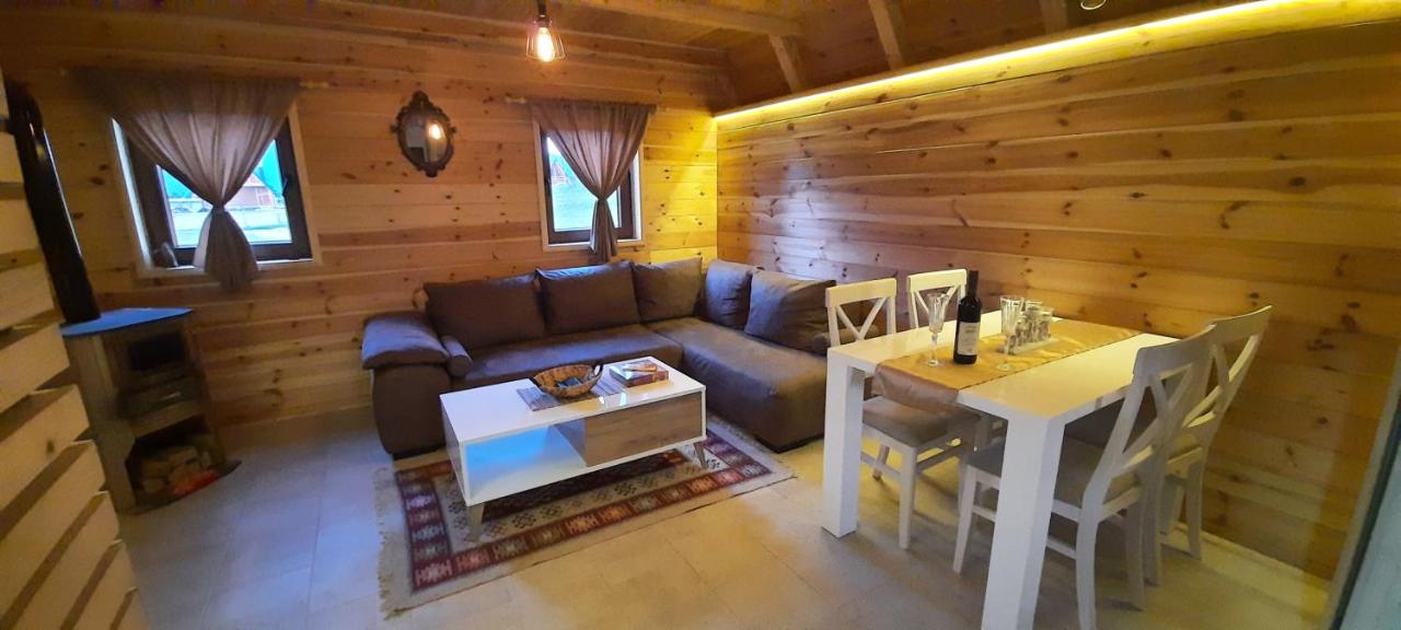 Mountain house Bjanka - Bed and Breakfast