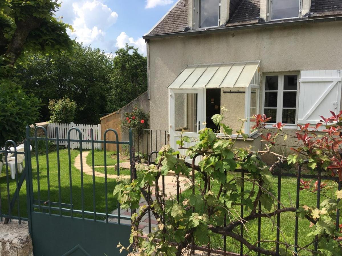 B&B Quarré-les-Tombes - L' Huis-au-Tilleul - Bed and Breakfast Quarré-les-Tombes