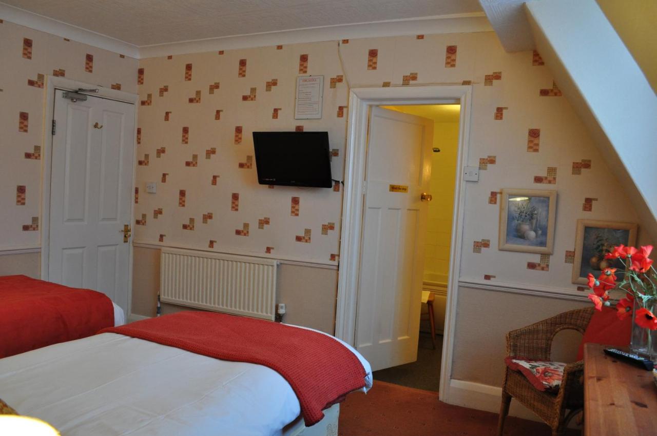 The Russell - B&B Scarborough
