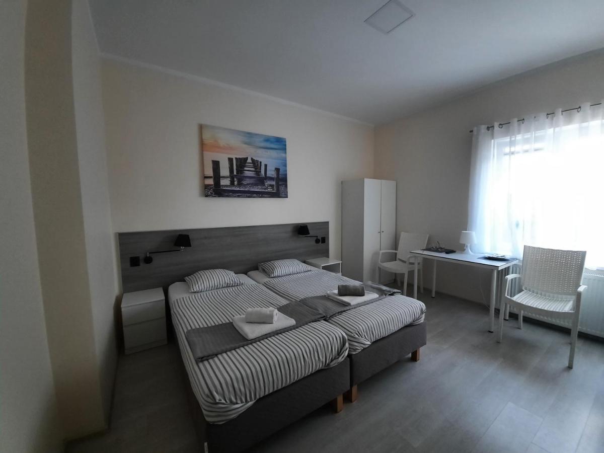 Large Double or Twin Room