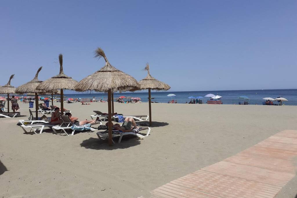 Bright and central 2 bedroom flat in Gibraltar - B&B Gibilterra