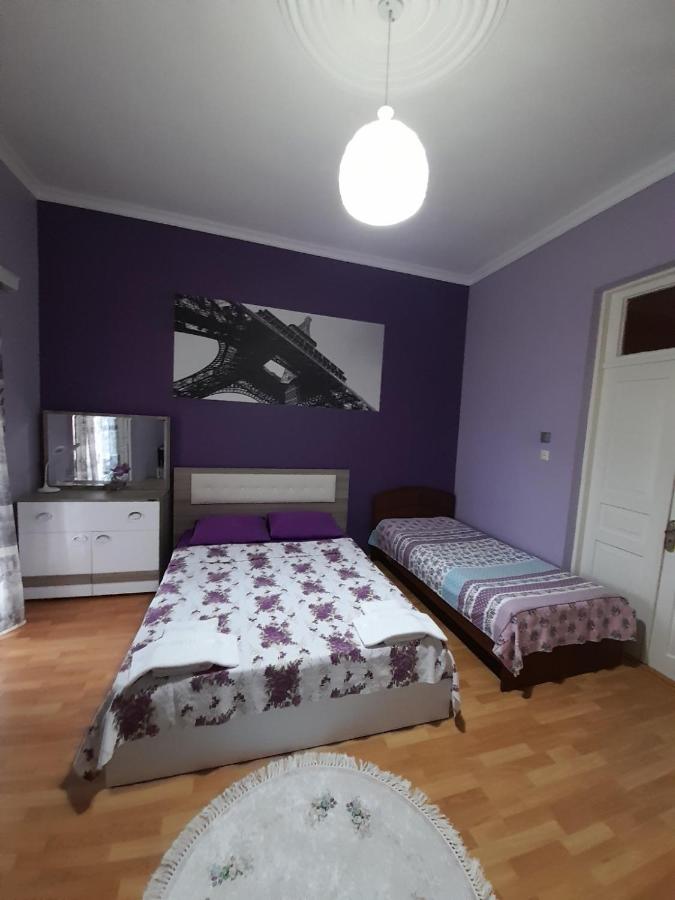 Habitación Triple con vistas a la montaña