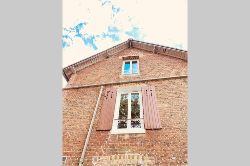 Le Belle Vue St Marcel - Bed and Breakfast